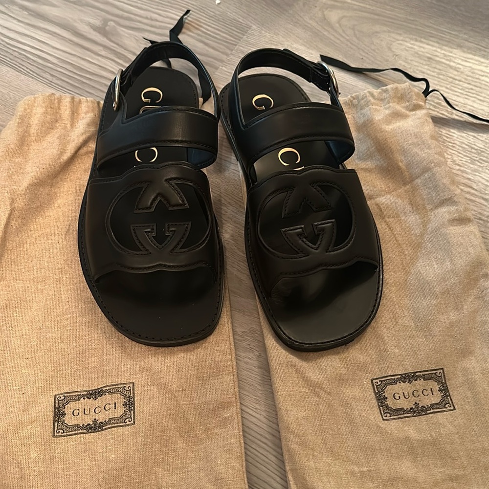 Gucci Sandals - like new